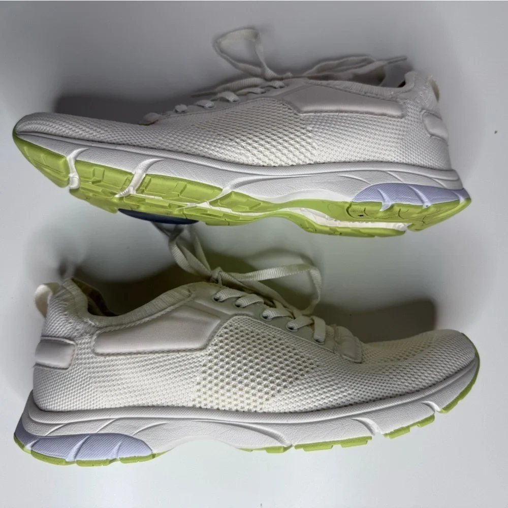 Vionic Endure Women's Lace Up Arch Supportive Sneaker Size 10 Active/Streetwear
